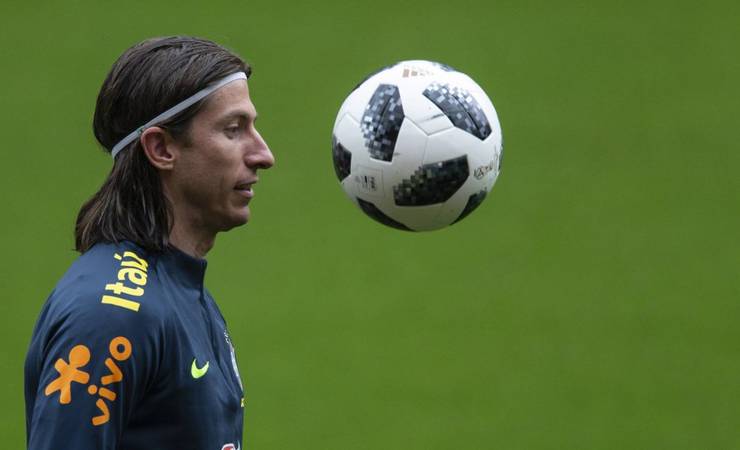 Flamengo dá sinal positivo e se aproxima de acordo com Filipe Luís