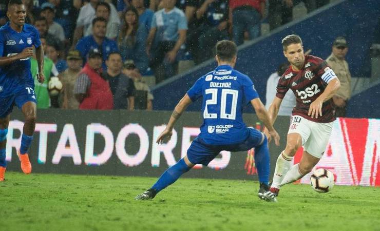 Diego tem fratura confirmada pelo Flamengo e será operado no Rio