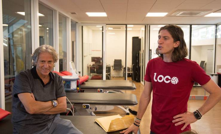 Filipe Luís é registrado no BID e pode estrear pelo Flamengo