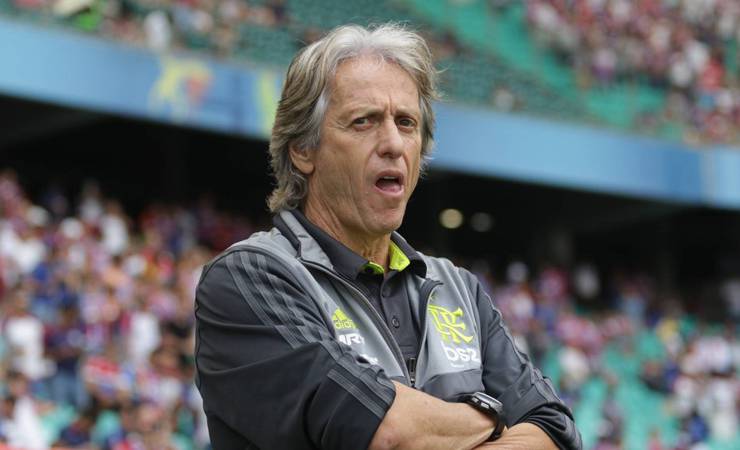 Semana livre obriga Jesus a buscar solução para problemas físicos no Flamengo