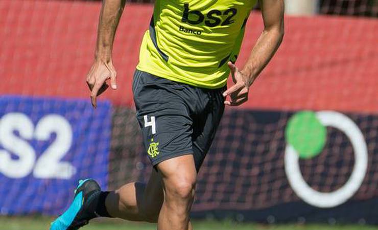 Gringos na defesa: Nove times do Brasileirão têm um zagueiro estrangeiro na equipe titular