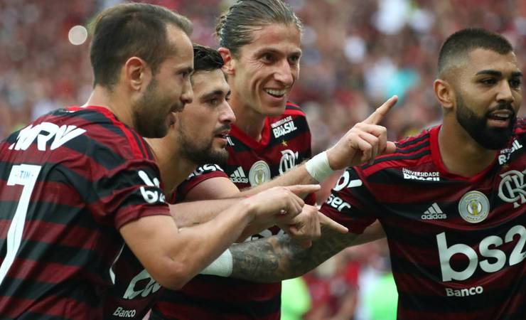 Ídolos colocam Flamengo de Jesus como possível sucessor dos campeões do mundo