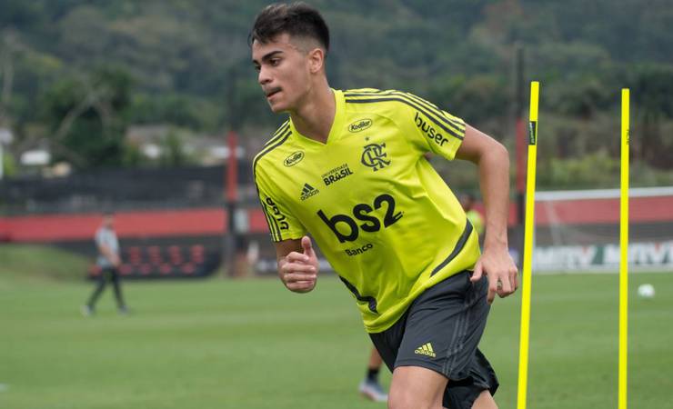 STJD decidirá em colegiado se Flamengo poderá escalar Reinier contra o Avaí