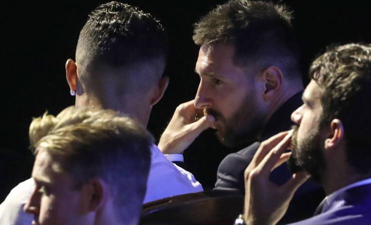 Messi responde convite de Cristiano Ronaldo para jantar: 'Se acontecer, não há problema'