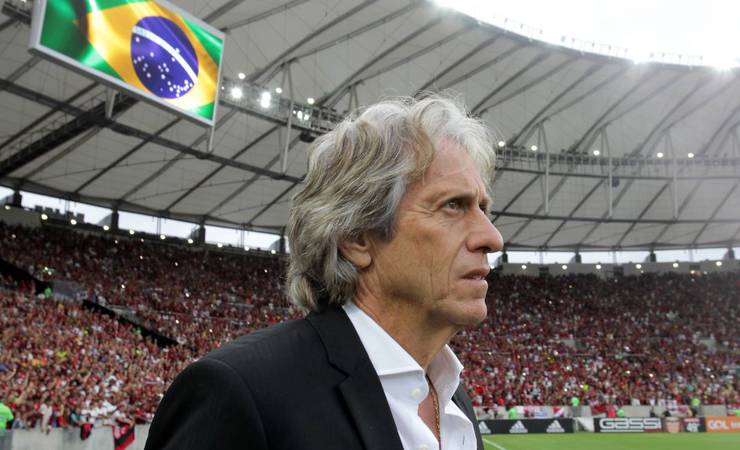 Flamengo 'preparou' Jorge Jesus para violência, e português vai avaliar renovação