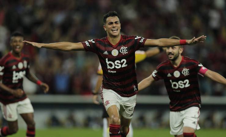 Líder, Flamengo tem mais pontos que Fluminense e Vasco juntos no Brasileiro