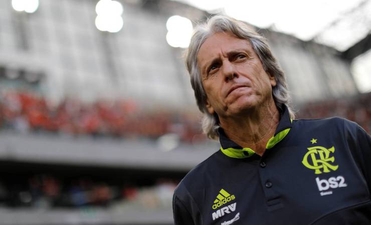 Zico elogia o trabalho de Jorge Jesus: 'Flamengo joga o melhor futebol do Brasil'