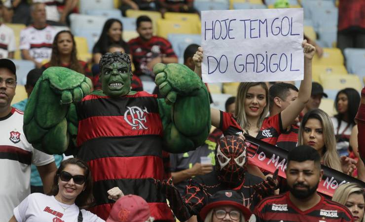 Maracanã incluirá setor sem cadeiras no edital de licitação