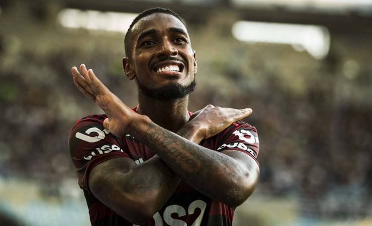 'Quero ser conhecido como o meia que ganhou títulos pelo Flamengo', conta Gerson