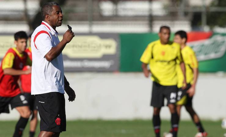 #Hexa10anos: Veja em quadrinhos a virada do Flamengo sobre o Santos na Vila Belmiro