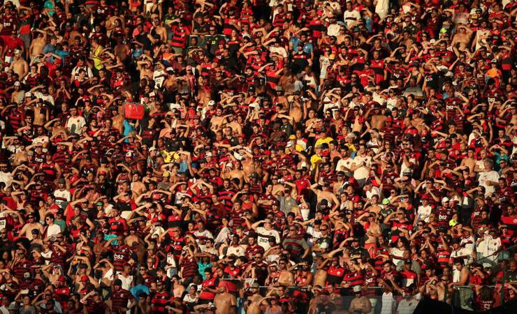 Sócios do Flamengo compram ingresso para final da Libertadores a partir desta terça