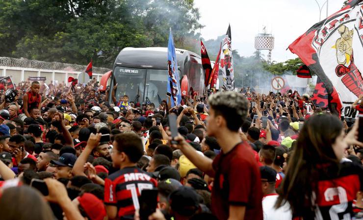 Libertadores: acompanhe o voo do Flamengo para Lima em tempo real