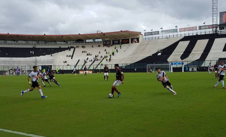 Flamengo empata com o Vasco e é bicampeão carioca sub-20