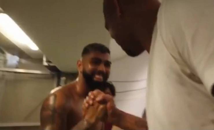 Adriano Imperador e Gabigol se encontram antes de jogo do Flamengo