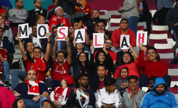 Liverpool: fenômeno global transforma estádio no Qatar em torre de babel