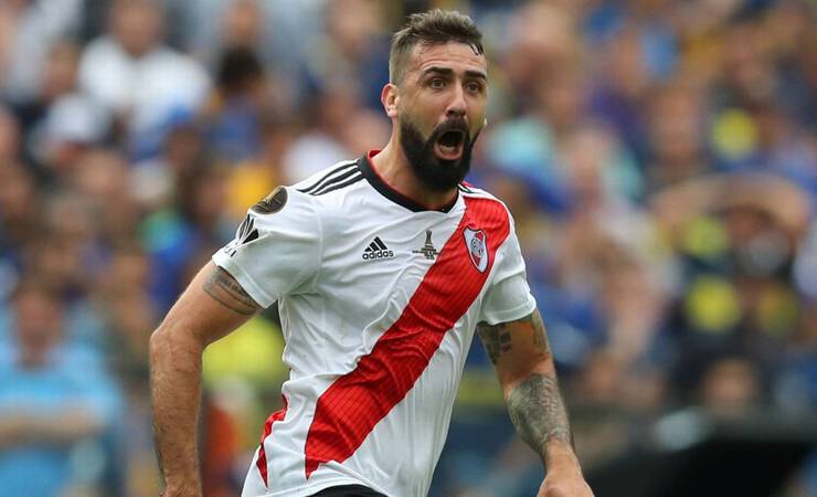 Lucas Pratto lamenta erro na Libertadores e diz: 'O River passou por cima do Flamengo'