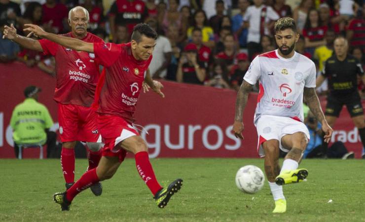 Alvos do Flamengo participam do Jogo das Estrelas e podem viver 'efeito Gabigol'