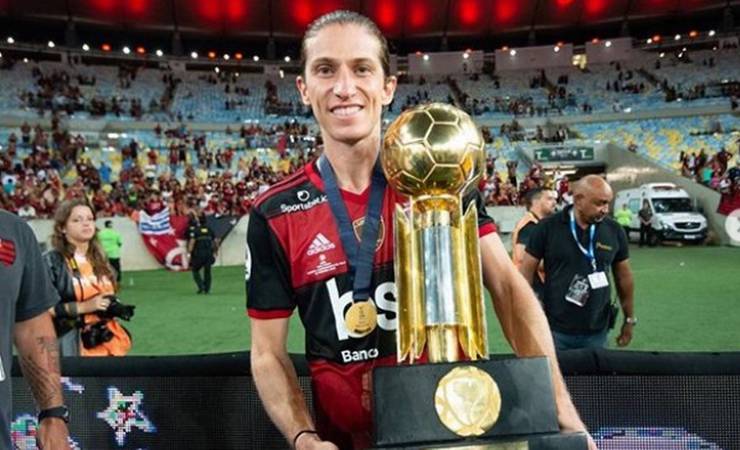 Filipe Luís, do Flamengo, tem lesão constatada e inicia tratamento