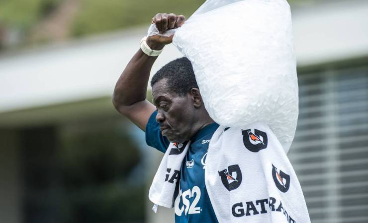 Flamengo dá férias à maioria dos funcionários e já liberou Jesus e atletas