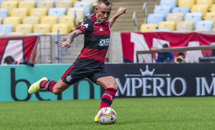 Flamengo aposta em bom relacionamento com Rafinha para qualificar posição em 2021