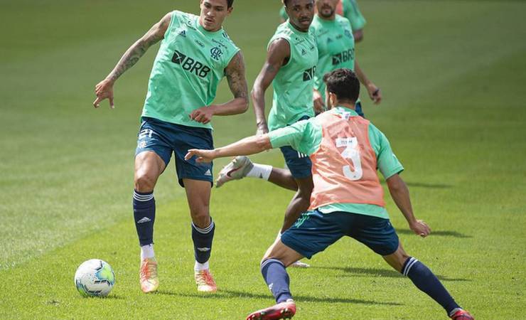 Flamengo terá contra o Bahia a sétima escalação em sete jogos, com 21 titulares até agora