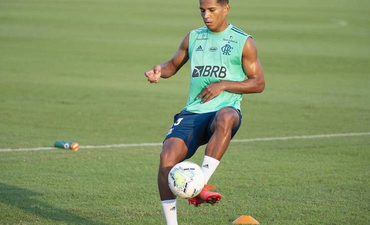 Flamengo envia jovens para jogo no Equador e trará de volta infectados