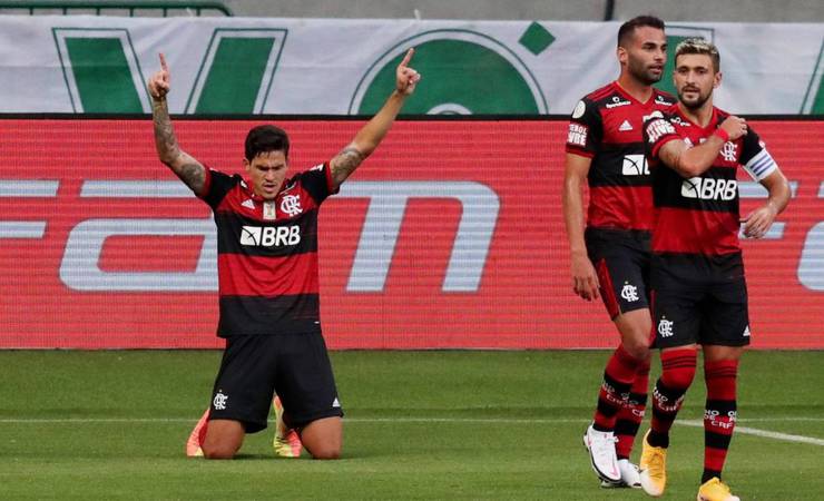 Quarteto lidera garotada e Flamengo empata com o Palmeiras em jogo quase adiado