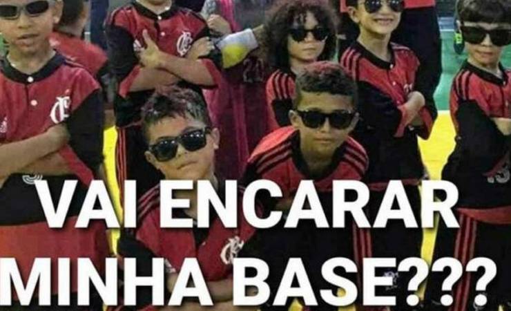 Torcida do Flamengo ironiza o Palmeiras e utiliza os garotos do Ninho para memes