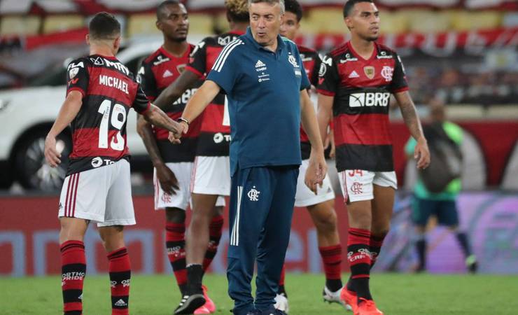 Dome elogia evolução do Flamengo e passo importante na Libertadores: 'Estão felizes em campo'