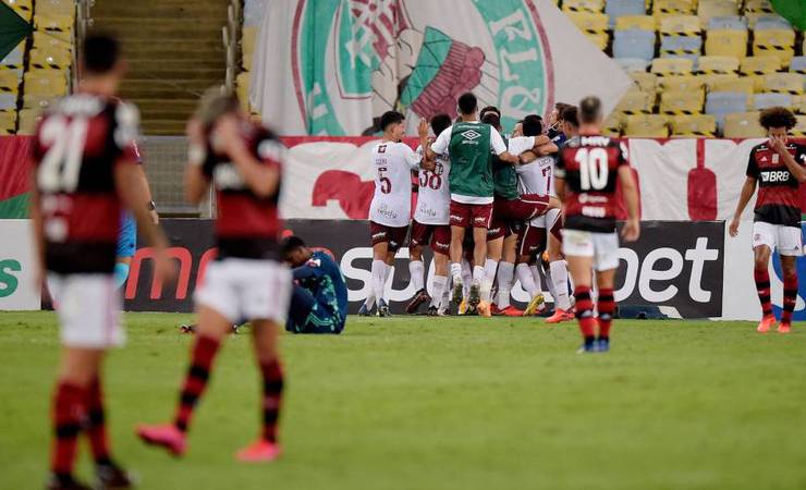 Flamengo derrapa como mandante e vê chances de título diminuírem