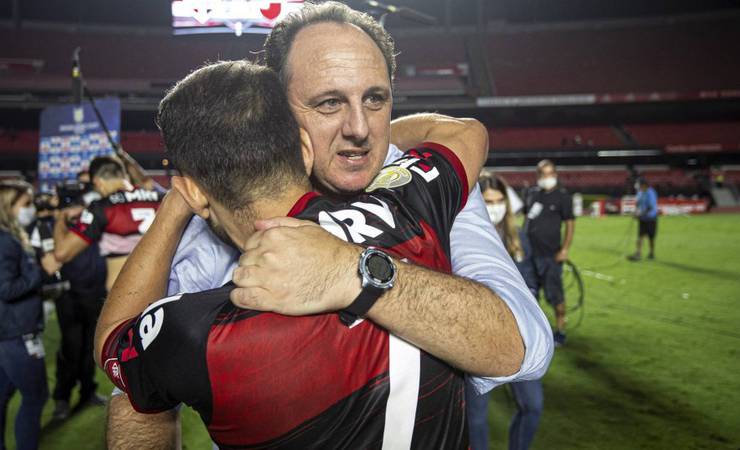 Flamengo: 'Só Deus sabe a pressão que segurei para não demitir o Rogério Ceni', confessa Marcos Braz