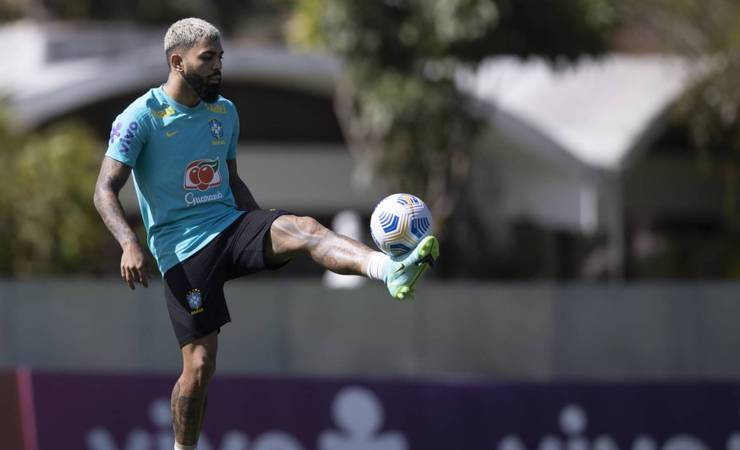 Ceni relaciona Gabigol e Everton Ribeiro para jogo do Flamengo contra o Coritiba pela Copa do Brasil