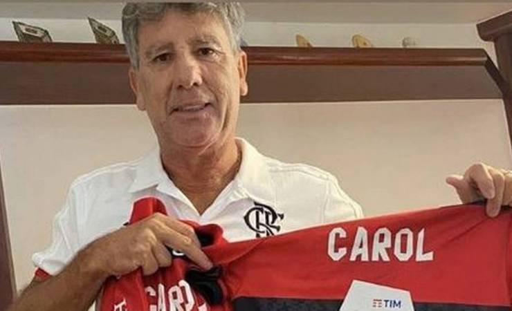 Carol Portaluppi veste Camisa 7 do Flamengo: ‘Agora sim’