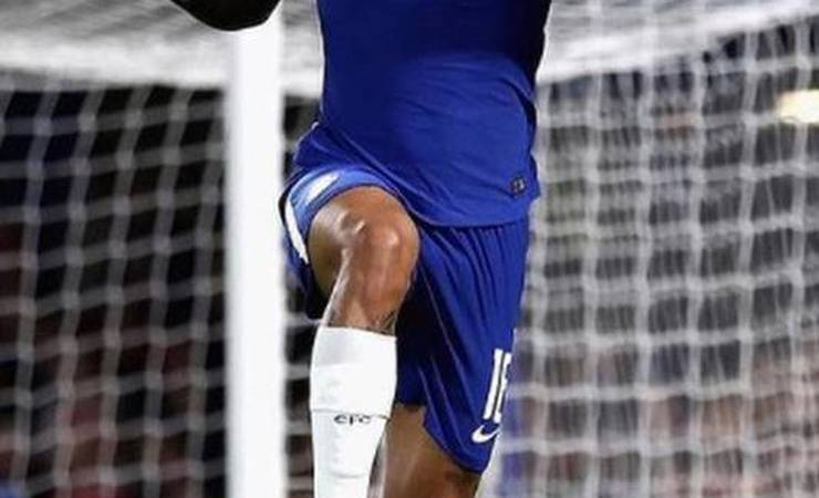 Contraprova confirma Covid-19, e Flamengo terá que esperar mais alguns dias para receber Kenedy