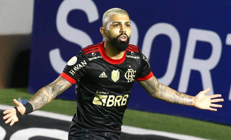 Gabigol faz três, Andreas Pereira estreia com estilo, e Flamengo goleia Santos