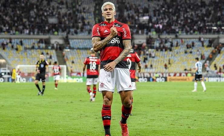 Flamengo conta com Pedro para 2022 e nem clube nem jogador receberam proposta de concorrentes