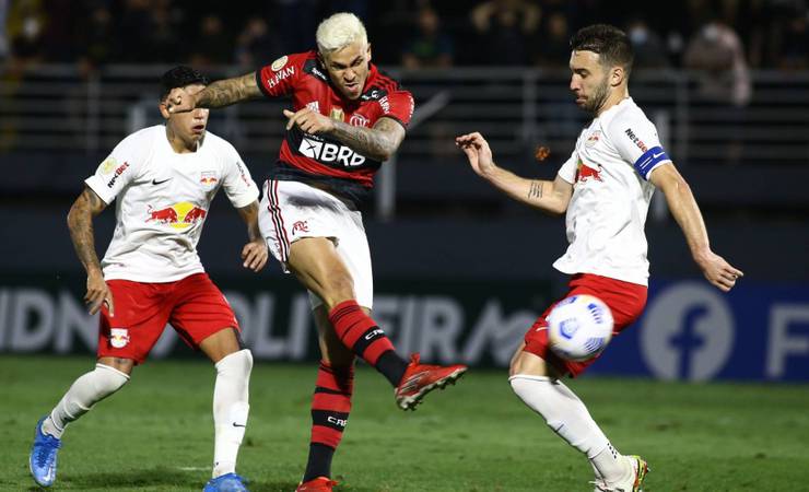 Flamengo sai na frente, mas cede empate ao Red Bull Bragantino: 1 a 1