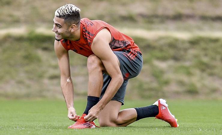 Técnico do United, Solskjaer elogia Andreas Pereira e diz que o acompanha no Flamengo