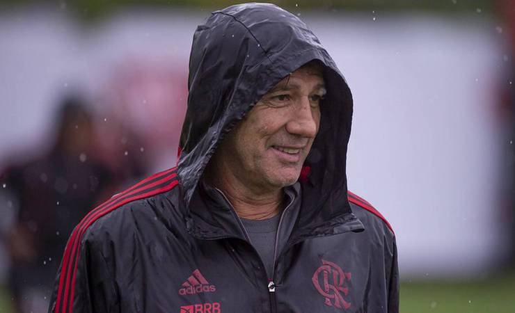 Com muitos desfalques, Flamengo trata Brasileiro como lucro em maratona de novembro, e ainda tenta ajustes na tabela
