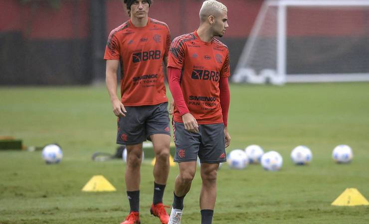 Flamengo deixa goleadas pelo caminho e revê o Bahia sem conjunto que sustentou bom início de Renato