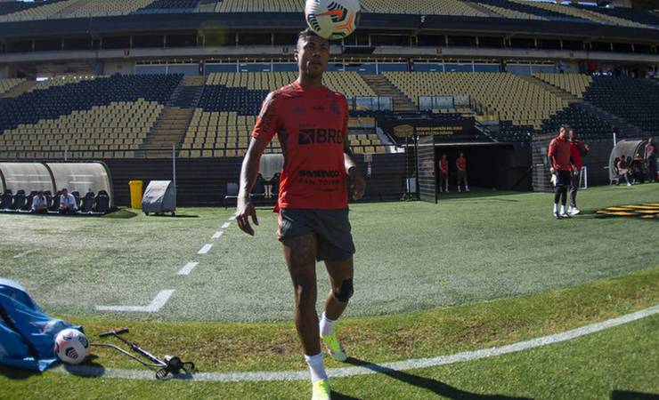 Bruno Henrique volta ao Flamengo e pode passar Zico como segundo maior goleador do clube na Libertadores