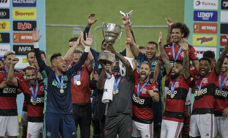 Flamengo vê quantidade de títulos diminuir e deve fechar temporada 'só' com Carioca e Supercopa do Brasil