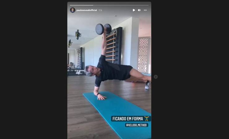 Novo técnico do Flamengo, Paulo Sousa posta vídeo malhando ao som de Marília Mendonça