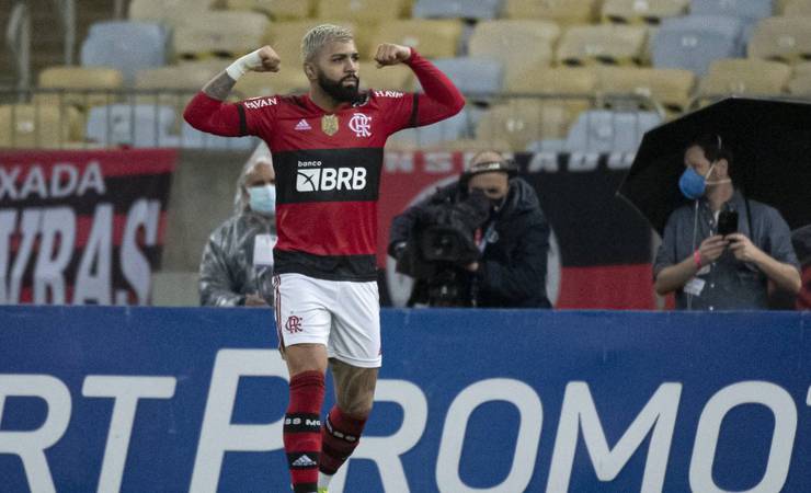 Gabigol, do Flamengo, cobra justiça por morte de congolês no Rio