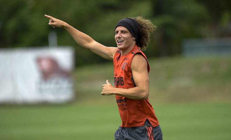 David Luiz esteve em campo pelo Flamengo em apenas 26% do tempo desde que chegou
