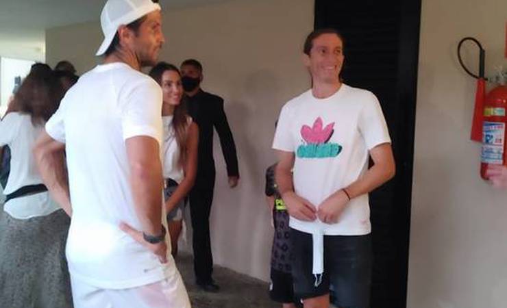 Filipe Luís, do Flamengo, encontra tenista espanhol no Rio Open: 'Depois do futebol, é meu esporte favorito'
