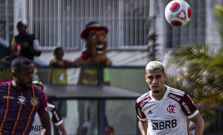Andreas torce o tornozelo e preocupa o Flamengo para final da Supercopa
