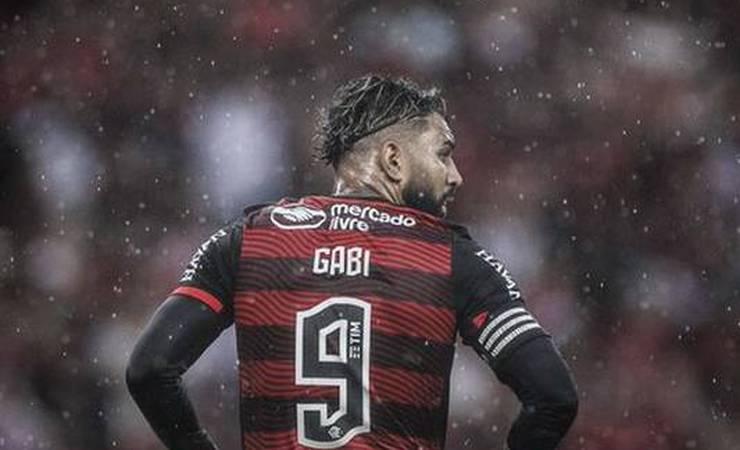Gabigol, do Flamengo, provoca o Vasco com frase de Romário: 'Leva lenço porque vai chorar'