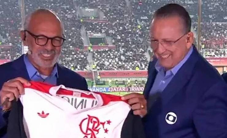 Torcedor do Flamengo, Galvão Bueno diz que paixão nunca atrapalhou: 'Dou umas porradas, é minha obrigação'