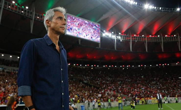 Paulo Sousa vê ambiente piorar no Flamengo com escolhas questionáveis; entenda a falta de química